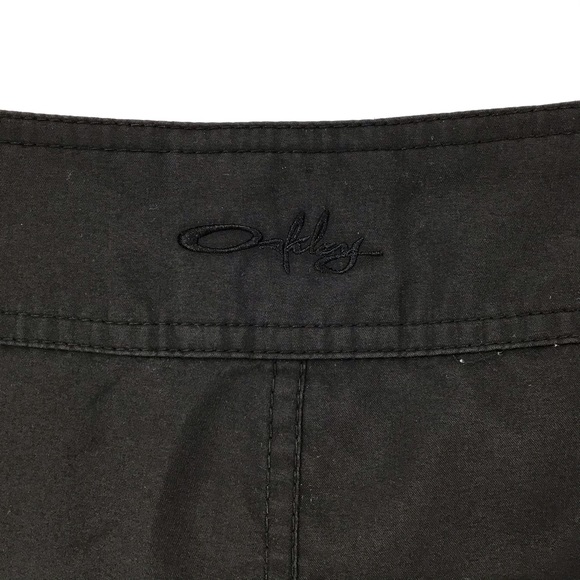 Oakley Black Shorts with Floral Logo design, 8 - Picture 6 of 15